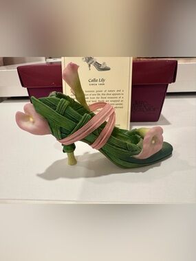 Just the Right Shoe Calla Lily Circa 1999 NWT